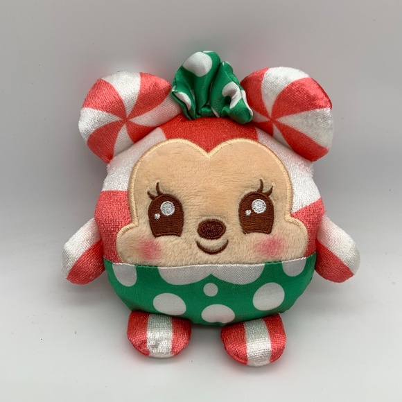 Disney Munchlings Minnie Mouse Peppermint Meringue Candy 4" Mini Plush - Picture 2 of 6